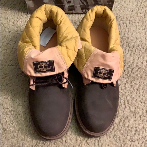 Timberland Roll Top Boots - Picture 4 of 5